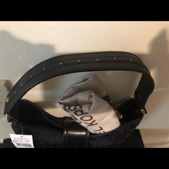 Michael Kors Handbag - Picture 4 of 6